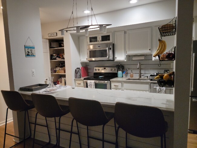 Foto del edificio - 5002 Shannon Ct