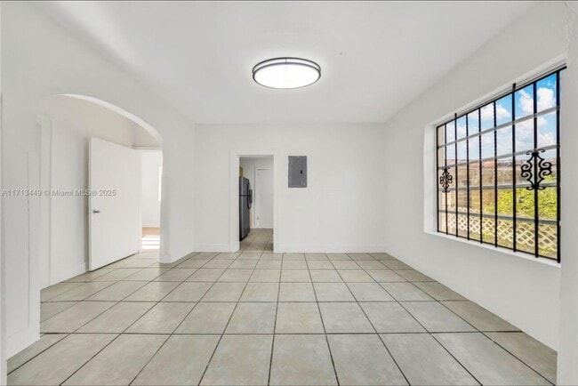 Foto del edificio - 2744 SW 16th Ter