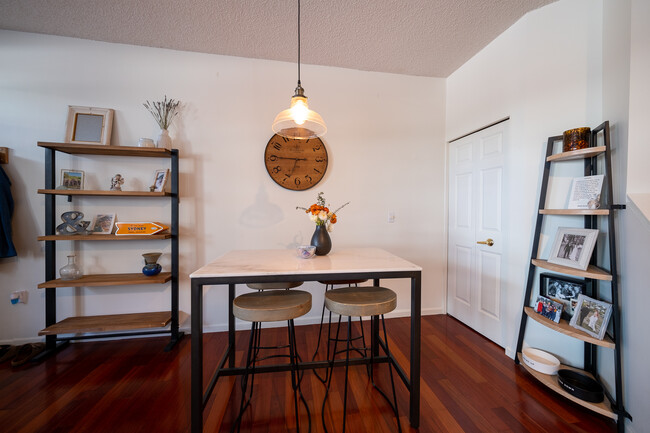 Foto del edificio - 615 N 1st St