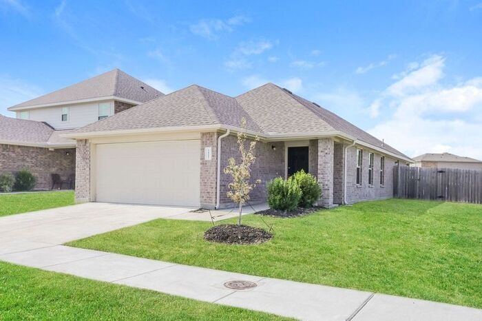 Building Photo - 1412 Starling Ln