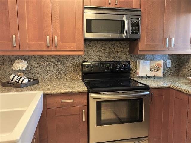 Building Photo - 7415 Charmant Dr