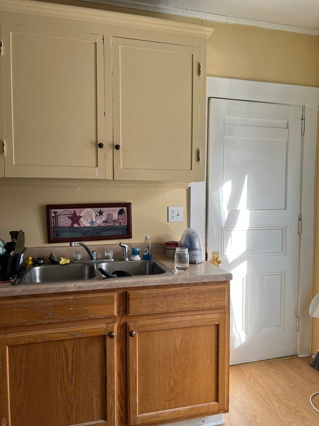 Foto del edificio - 39 S Main St