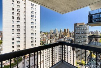 Building Photo - 145 W 67th St