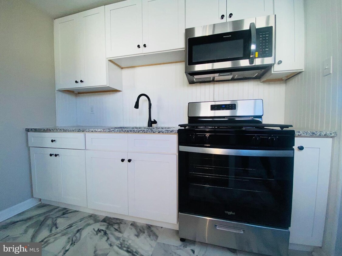 Foto principal - 408 Garfield Ave