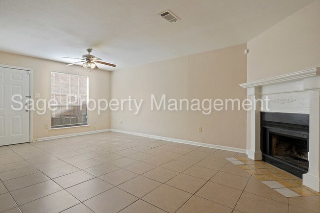 Foto del edificio - Cute & Clean 2 bedroom/1.5 bath Townhouse