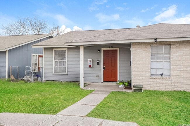 Photo - 820 W Olmos Drive Unit House