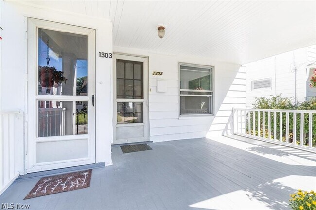 Foto del edificio - 1303 Lakeland Ave