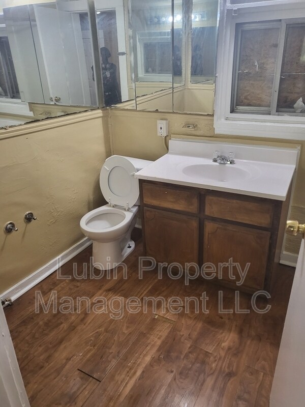 Foto del edificio - 2527 Calvert Ave
