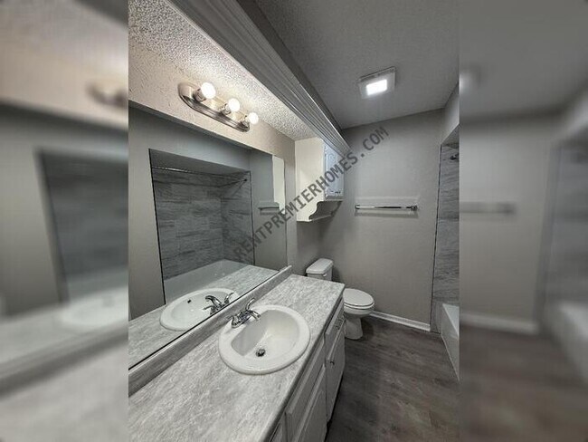 Foto del edificio - 1712 Haven Dr