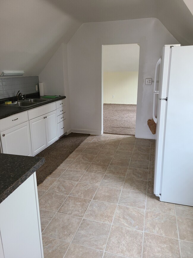 New sink & cupboards! - 1804 9th St