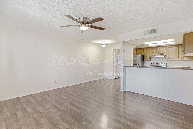 Foto del edificio - 3810 N Maryvale Pkwy