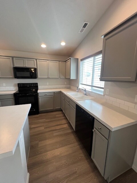 Foto del edificio - 4 Bed 2 Bath Home in Nampa!