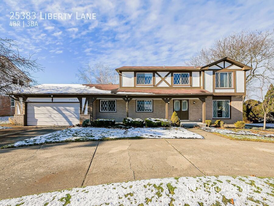 Primary Photo - Welcome to this spacious 4 bedroom, 2.5 ba...