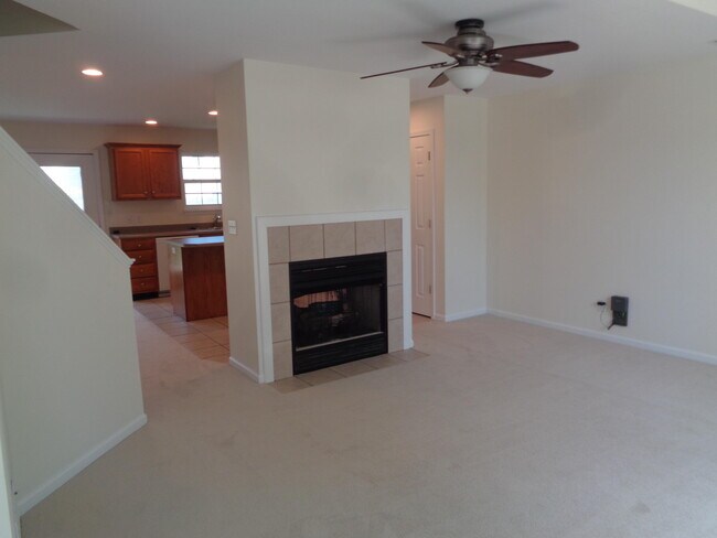 Foto del edificio - 4008 Meadow View Dr
