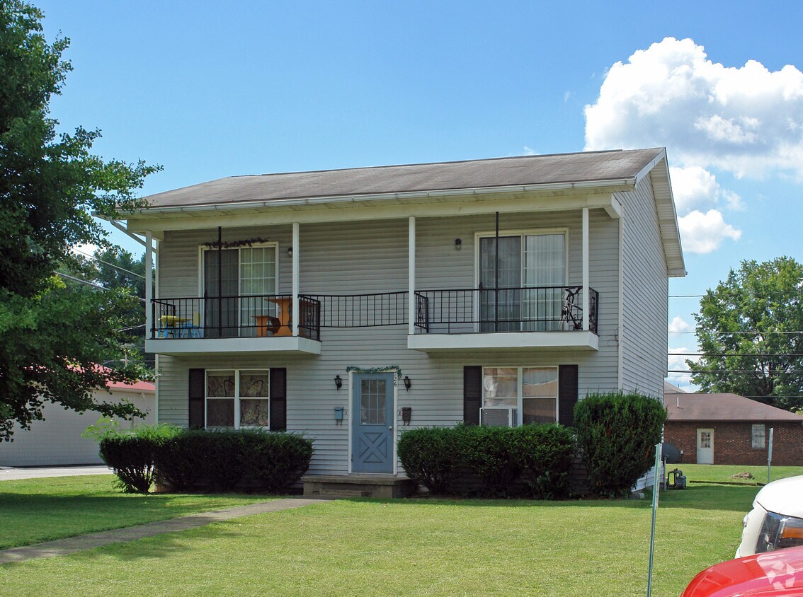 Building Photo - 718-726 30th St