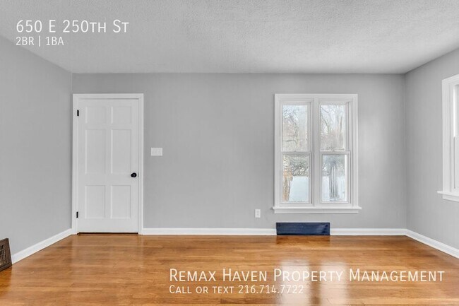 Foto del edificio - 650 E 250th St