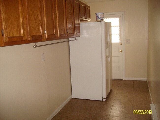 Foto del edificio - 3 bd-1 1/2 bath