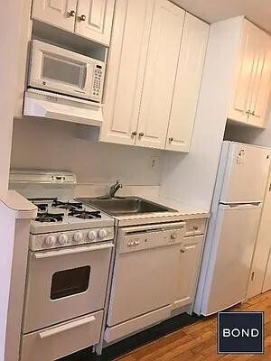 Foto del edificio - 238 E 36th St