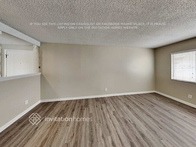 Foto del edificio - 1406 E Elsmere Dr