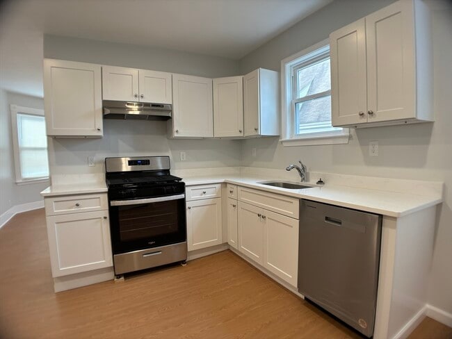 Building Photo - 11 Foskett Ct