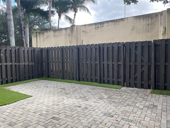 Foto del edificio - 11428 NW 74th Terrace
