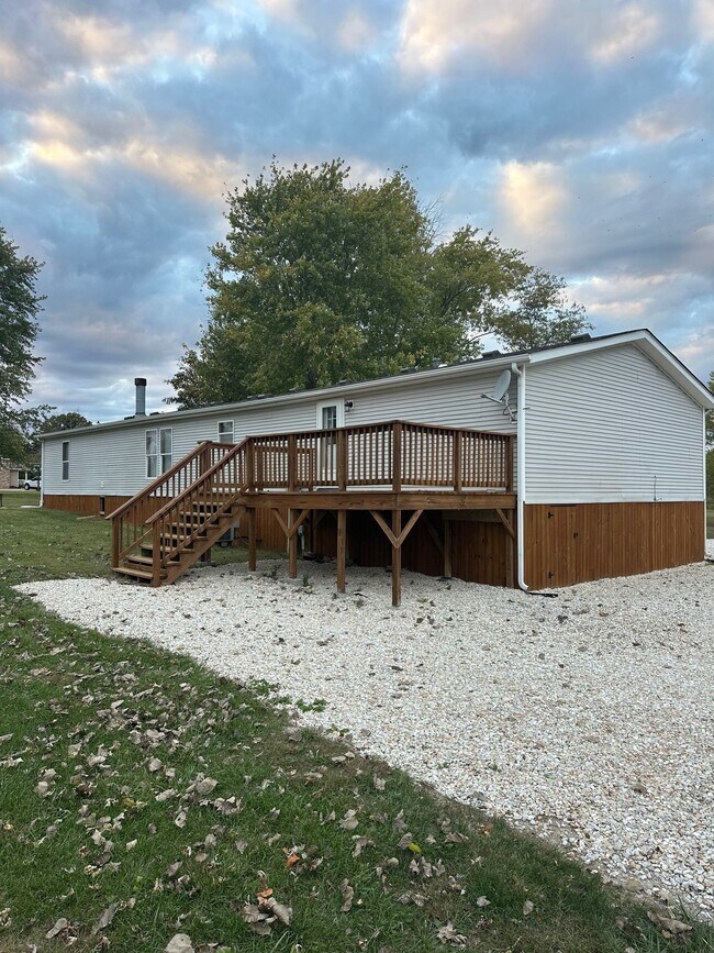 Foto del edificio - 888 Schaper Rd