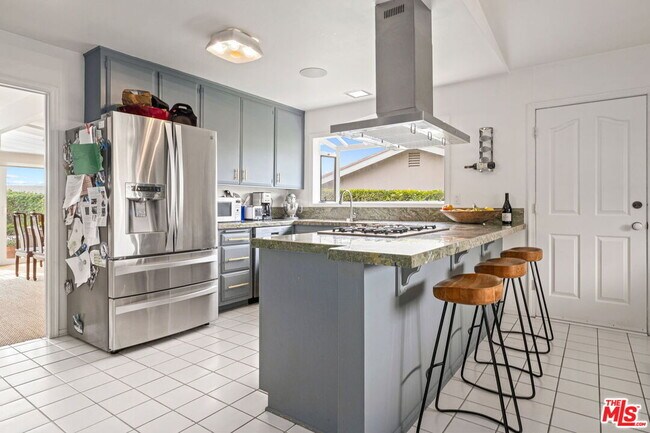 Building Photo - 3516 Shoreheights Dr