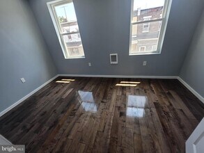 Building Photo - 6169 Glenmore Ave