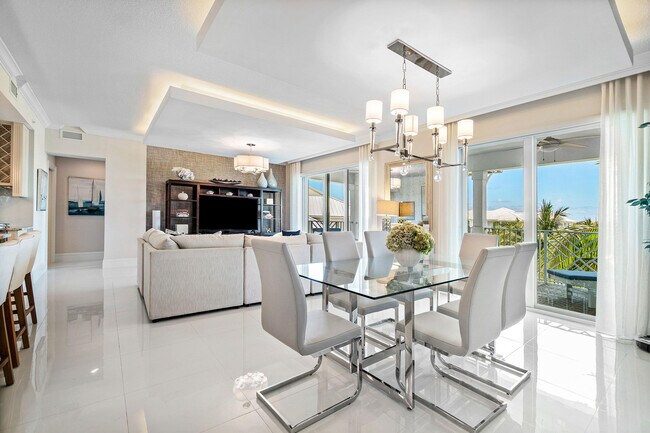 Foto del edificio - 342 Bay Colony Dr N