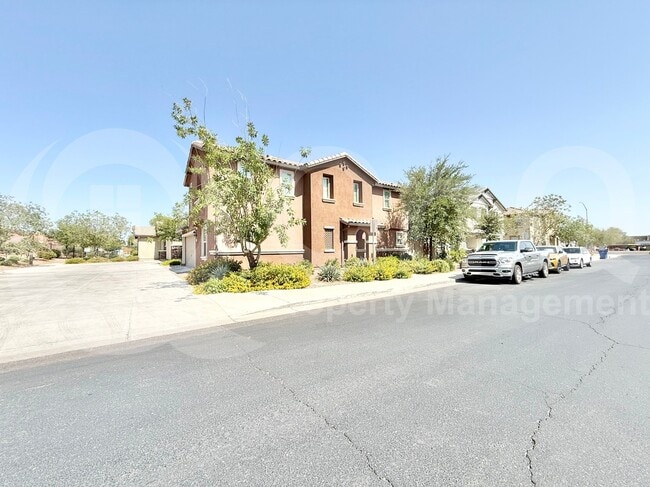 Building Photo - 1147 S Sawyer