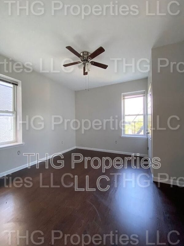 Building Photo - 641 Lincoln Ave