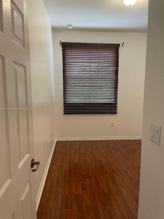 Building Photo - 4911 SW 140th Ter