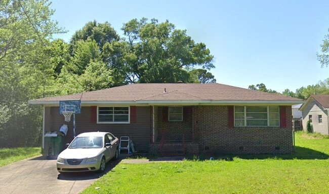 Building Photo - 1112 7th Ave