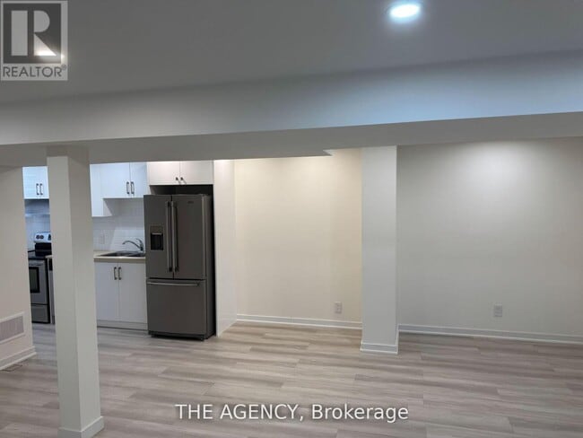 Building Photo - 1054 Leslie Valley Dr