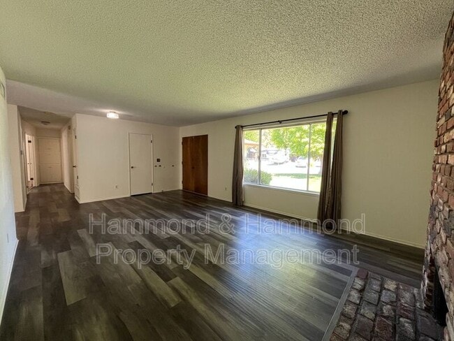 Building Photo - 29421 Abelia Rd