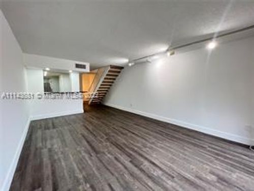 Foto del edificio - 210 Fontainebleau Blvd