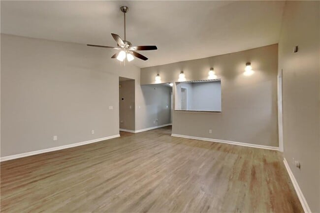 Building Photo - 3883 Nowlin Rd