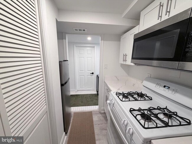 Building Photo - 805 Malcolm X Ave SE