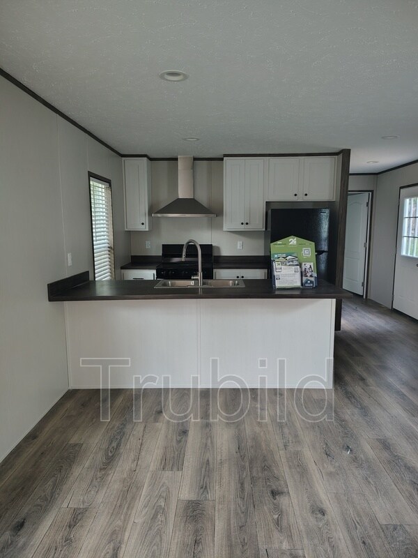 Building Photo - 57 Poole Cir