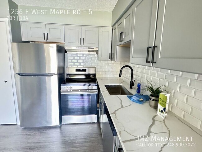 Foto del edificio - Quiet Community with easy access to major ...