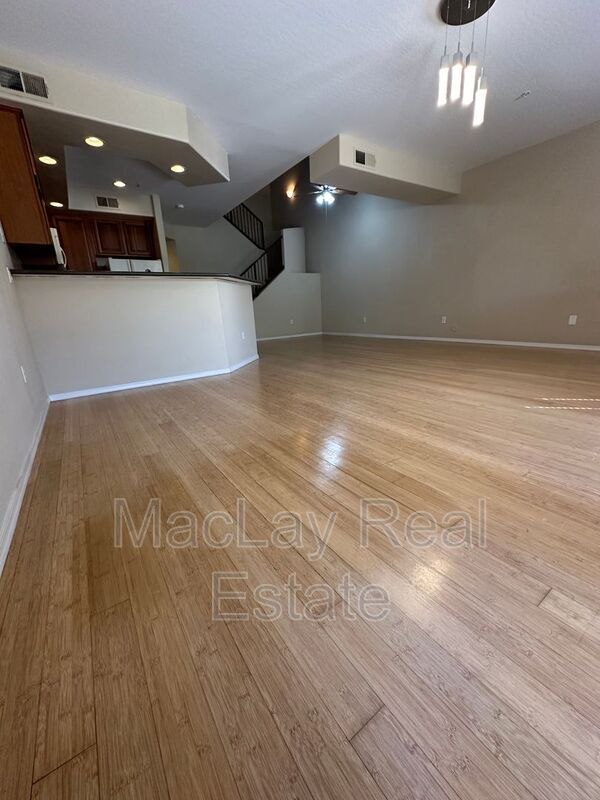 Foto del edificio - 705 W Queen Creek Rd