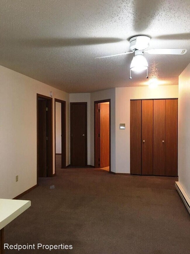 Building Photo - 1650 33rd Ave S