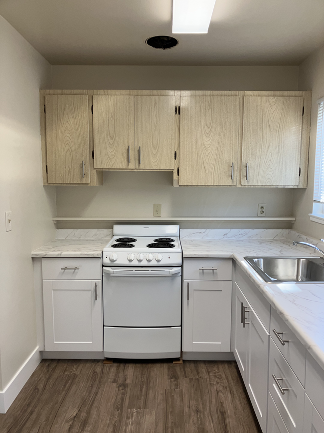Foto del edificio - 1336 Middlefield Rd