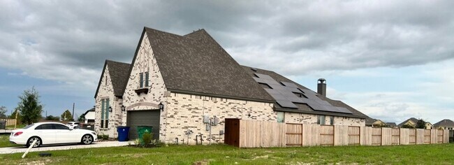 Building Photo - 9623 Wright Dr