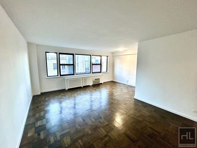 Building Photo - BEEKMAN PLACE