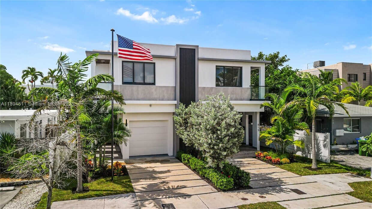 Foto principal - 813 NE 17th Terrace