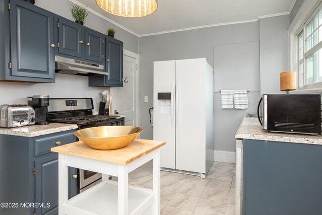 Building Photo - 50 South St