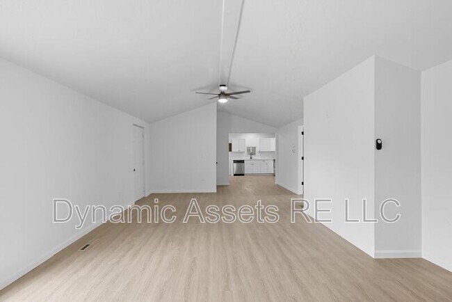 Foto del edificio - 816 W 3rd St