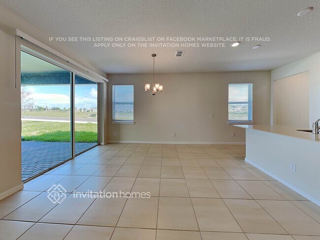 Foto del edificio - 2600 Blowing Breeze Ave