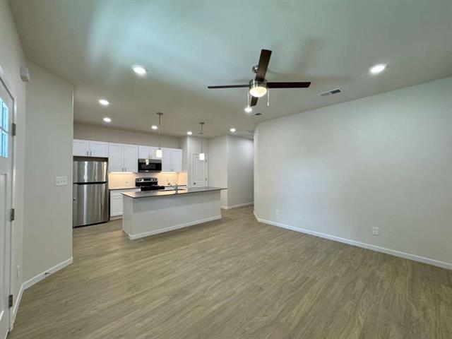 Foto del edificio - 1223 S Austin St